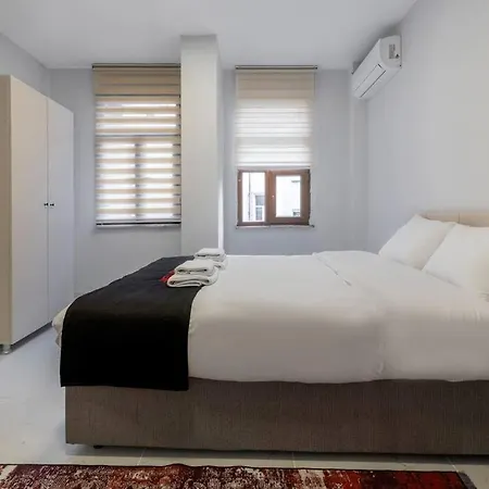 Cozy & Comfy Studio At Beyoglu - 54 Apartamento *